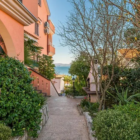 1 Bedroom Amazing In *